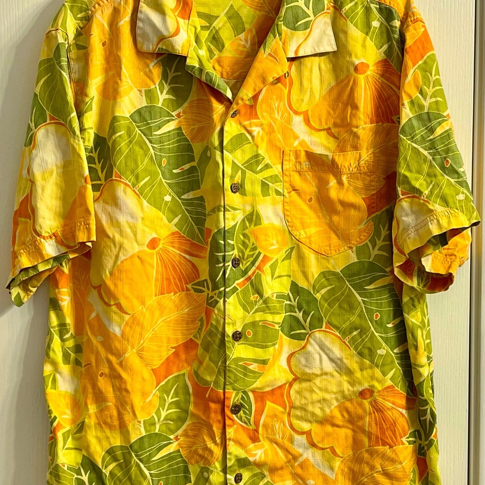 Tommy Bahama Yellow and Green Floral Casual Button Down Shirt